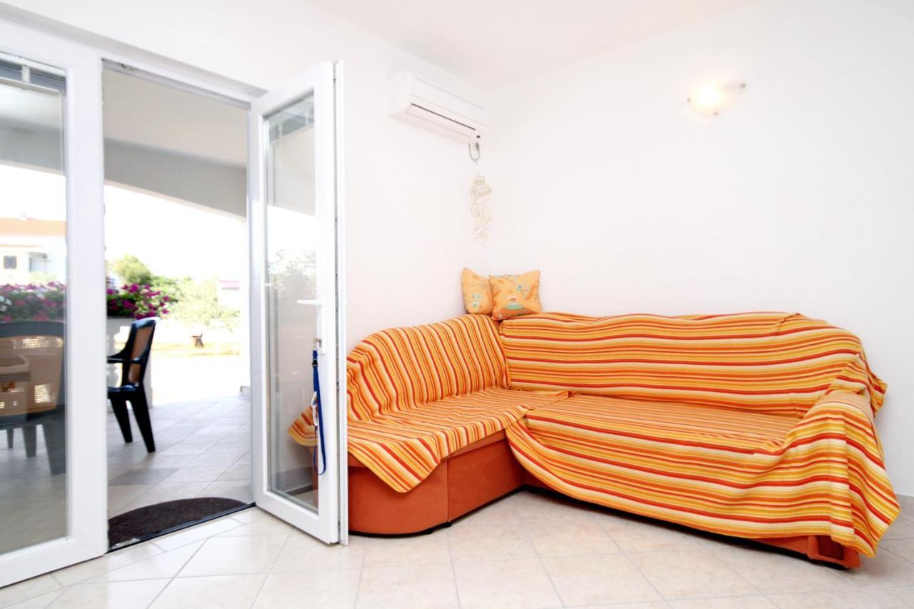 Apartments With A Parking Space Seline, Paklenica - 6603 Starigrad Paklenica Exterior foto