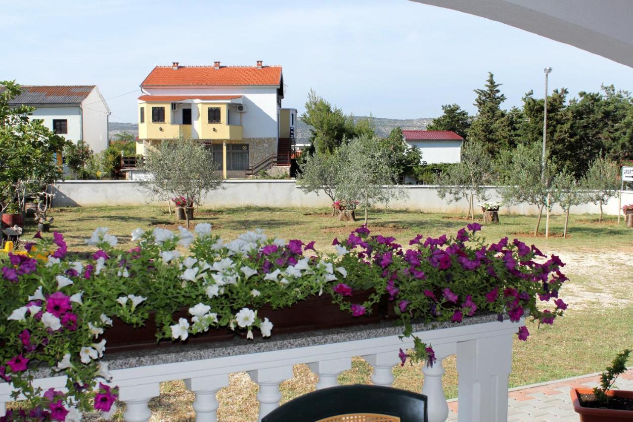 Apartments With A Parking Space Seline, Paklenica - 6603 Starigrad Paklenica Exterior foto